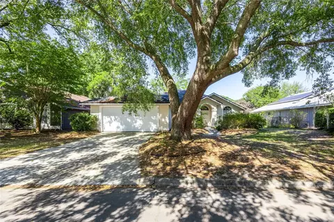 6114 NW 35th St, Gainesville, FL 32653