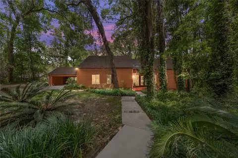 2715 NW 65th St, Gainesville, FL 32606