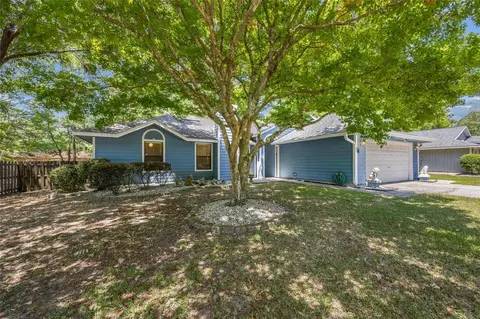4524 NW 25th Dr, Gainesville, FL 32605