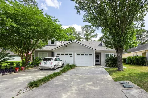 6355 NW 106th Pl, Alachua, FL 32615