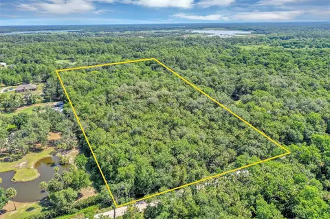 2024 Retreat Rd, Geneva, FL 32732