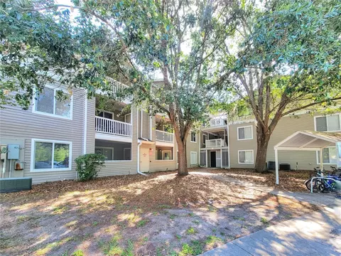 4000 SW 23rd St #5-306, Gainesville, FL 32608