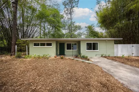1304 NE 16th Pl, Gainesville, FL 32609