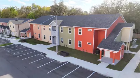 1581 NW 29th Rd #5, Gainesville, FL 32605