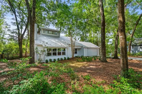 1805 NW 43rd St, Gainesville, FL 32605