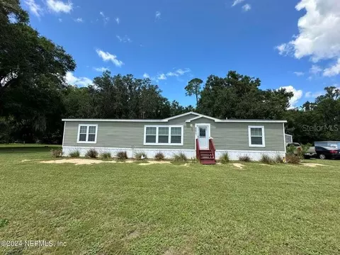 9987 SW 136th St, Starke, FL 32091