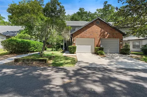 927 NW 42nd Ter, Gainesville, FL 32605