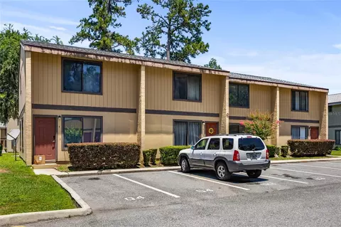 2300 SW 43rd St #Q2, Gainesville, FL 32607