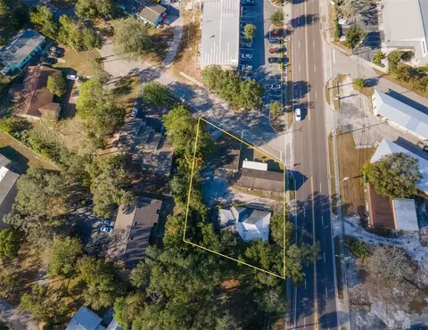 4016 NW 6th St, Gainesville, FL 32609