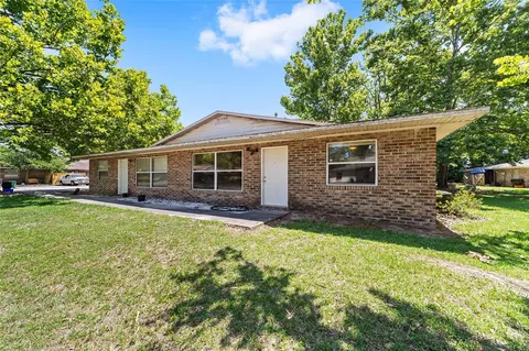 6117 NW 23rd Ter, Gainesville, FL 32653