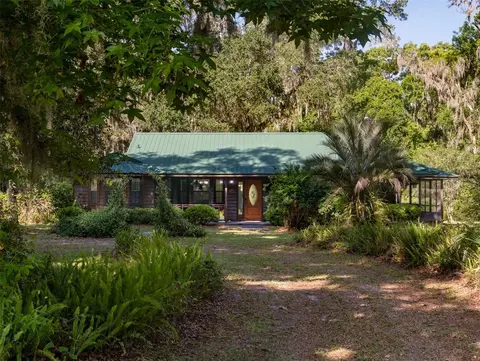113 Myrtlewood Point Rd, East Palatka, FL 32131