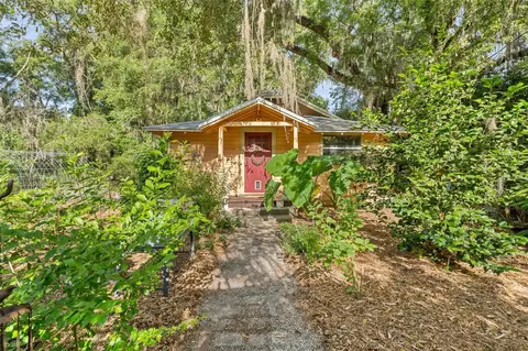 2618 NW 8th St, Gainesville, FL 32609