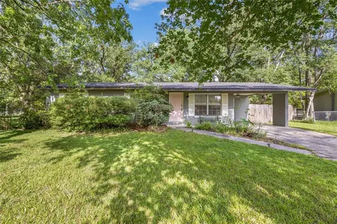 5806 NW 26th Ter, Gainesville, FL 32653