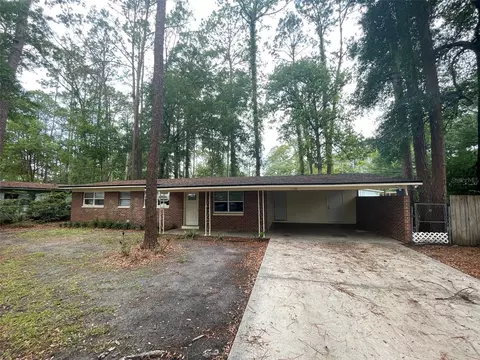 1702 NE 15th Ter, Gainesville, FL 32609