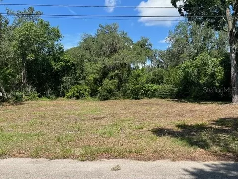 2404 NE 70th St, Gainesville, FL 32609