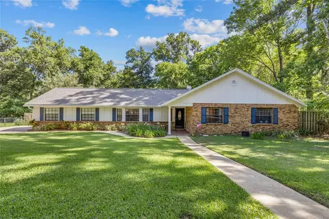 10200 NW 6th Pl, Gainesville, FL 32607