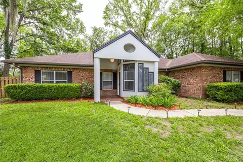 9911 NW 24th Pl, Gainesville, FL 32606