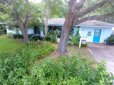 8411 N Pine Needle Ter, Crystal River, FL 34428