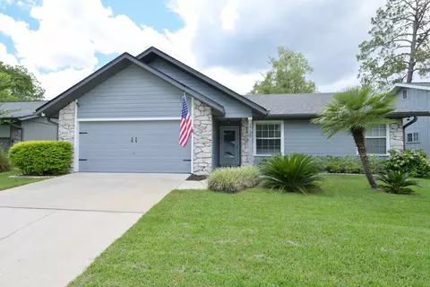 3735 NW 64th Pl, Gainesville, FL 32653