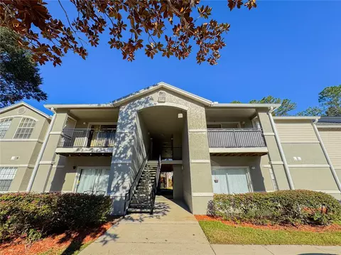 3705 SW 27th St #223, Gainesville, FL 32608