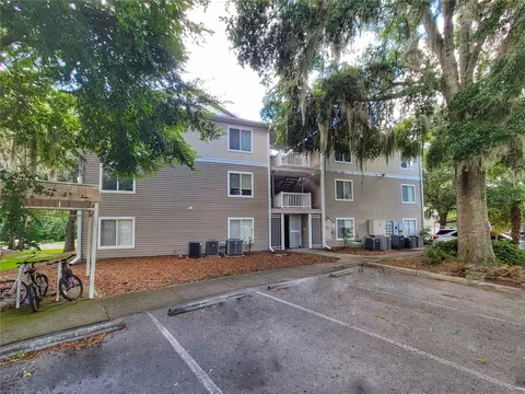 4000 SW 23rd St #2-104, Gainesville, FL 32608