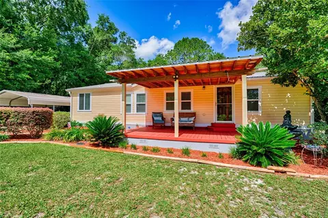 9810 SW 132nd St, Archer, FL 32618