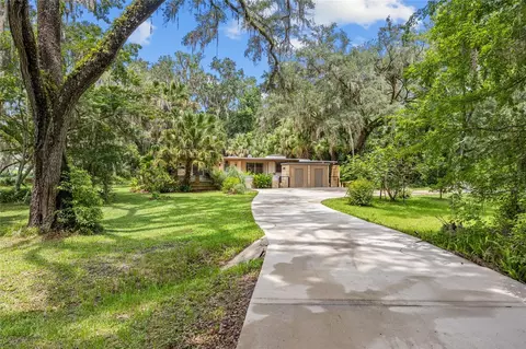 32 SW 43rd Ter, Gainesville, FL 32607