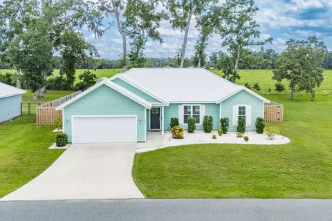 7710 Juanita Pl, Trenton, FL 32693