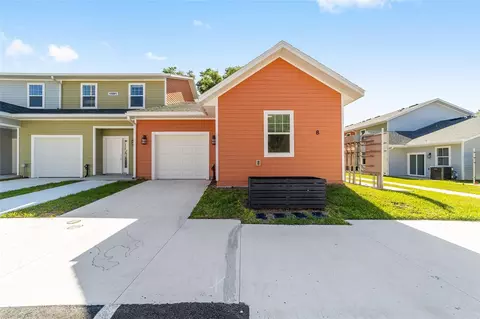 1599 NW 29th Rd #6, Gainesville, FL 32605