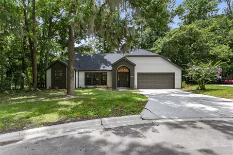 6221 NW 23rd Ln, Gainesville, FL 32606