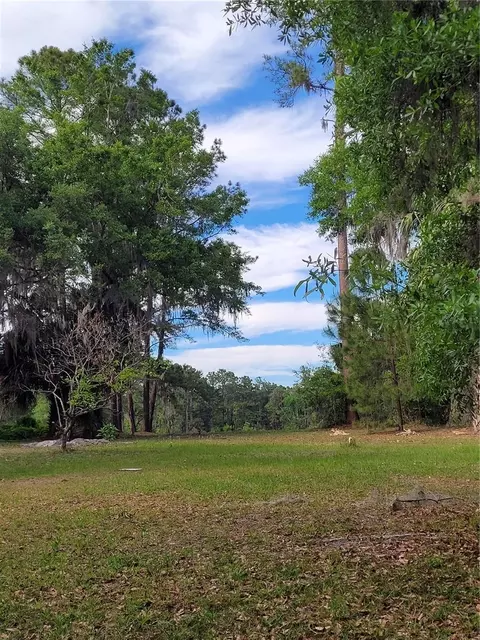 Exterior - 8465 NW 186th St, Reddick, FL 32686 photo 16 of 30