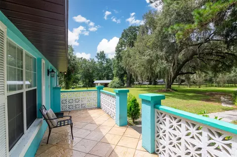 Exterior - 8465 NW 186th St, Reddick, FL 32686 photo 3 of 30