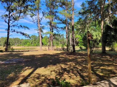 Exterior - 8465 NW 186th St, Reddick, FL 32686 photo 30 of 30