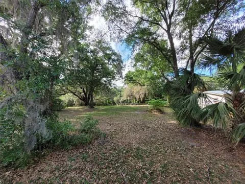 Exterior - 8465 NW 186th St, Reddick, FL 32686 photo 28 of 30
