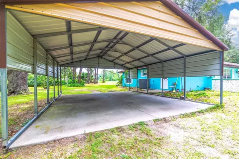Exterior - 8465 NW 186th St, Reddick, FL 32686 photo 2 of 30