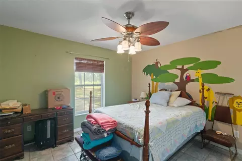 Bedroom - 8465 NW 186th St, Reddick, FL 32686 photo 3 of 5