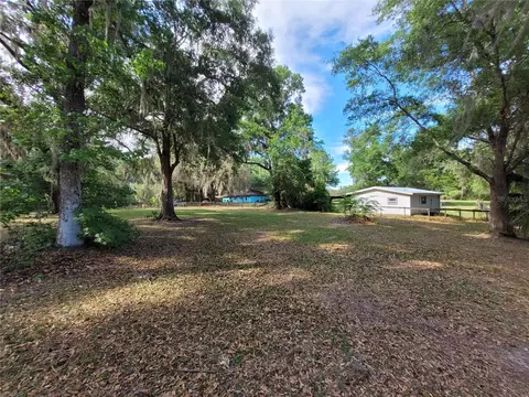 Exterior - 8465 NW 186th St, Reddick, FL 32686 photo 27 of 30