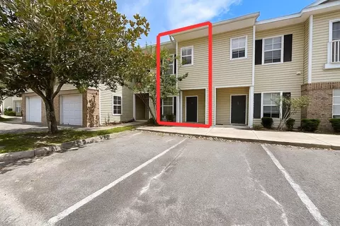 4877 NW 42nd Rd #106, Gainesville, FL 32606