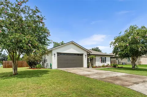 952 NW 231st Way, Newberry, FL 32669