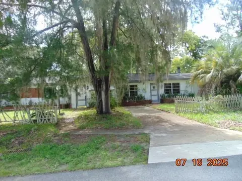647 NE 23 St, Gainesville, FL 32641