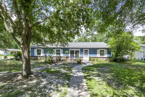 5730 NW 28th Ter, Gainesville, FL 32653