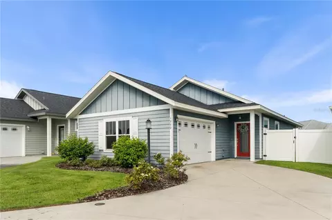 1772 SW 245th Ter, Newberry, FL 32669