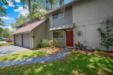 4110 NW 44th Dr #30, Gainesville, FL 32606