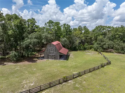 9822 NE 1st Ave, Branford, FL 32008