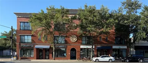 20 SW 6th St #303, Gainesville, FL 32601