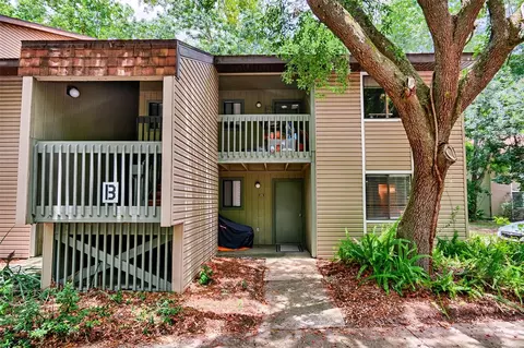 77 SE 16th Ave #B101, Gainesville, FL 32601
