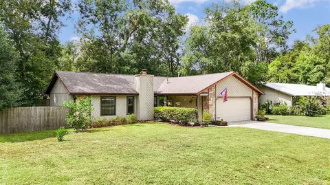 5727 NW 38th Pl, Gainesville, FL 32606