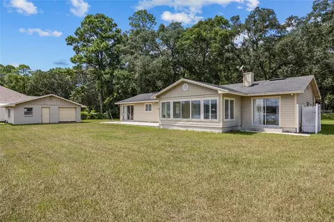 Exterior - 6417 Baker Rd, Keystone Heights, FL 32656 photo 4 of 6