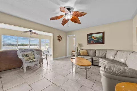 Living - 6417 Baker Rd, Keystone Heights, FL 32656 photo 2 of 2