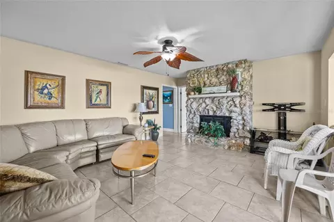 Living - 6417 Baker Rd, Keystone Heights, FL 32656 photo 1 of 2